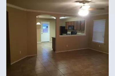 1013 Warbler Cove, Hutto, TX 78634 - Photo 4