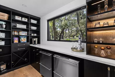 302 Buckeye Trail, West Lake Hills, TX 78746 - Photo 10