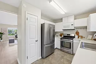 1701 Hunters Trail, Round Rock, TX 78681 - Photo 12