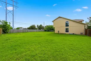 1701 Hunters Trail, Round Rock, TX 78681 - Photo 32