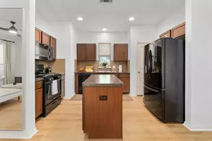 4613 Graceful Ln, Austin, TX 78725 - Photo 8