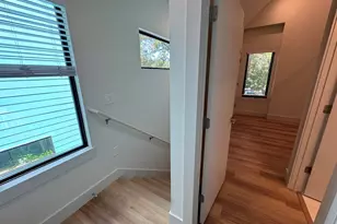 1133 Walton Ln, Austin, TX 78721 - Photo 8