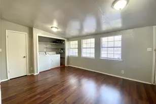 407 E 30th St, Austin, TX 78705 - Photo 14