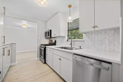 2102 E 8th Street, Austin, TX 78702 - Photo 16