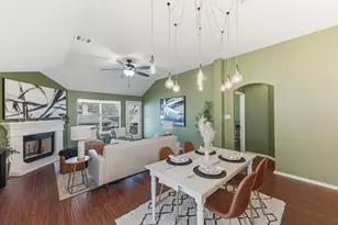 9207 Pioneer Forest Dr, Austin, TX 78744 - Photo 10