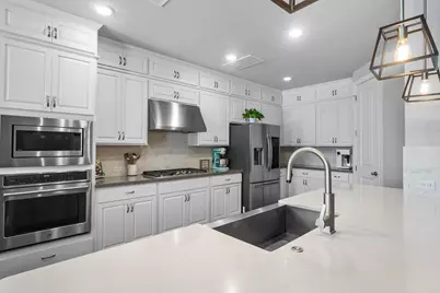2709 Villa Capri Court, Leander, TX 78641 - Photo 8