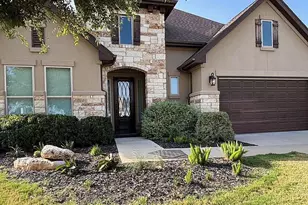 820 Desaix Dr, Georgetown, TX 78628 - Photo 2