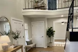 8111 Middle Ct, Austin, TX 78759 - Photo 2