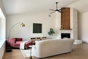 7902 Doncaster Dr, Austin, TX 78745 - Photo 10