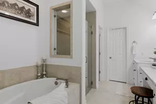 662 Catalina Ln, Austin, TX 78737 - Photo 18