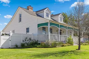 811 E Hempstead St, Giddings, TX 78942 - Photo 2