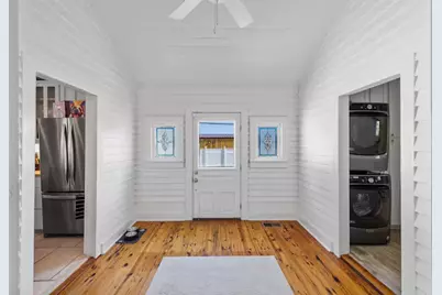 811 E Hempstead Street, Giddings, TX 78942 - Photo 8