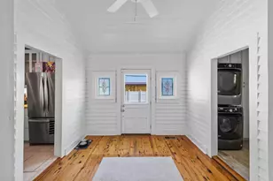 811 E Hempstead St, Giddings, TX 78942 - Photo 8