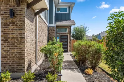6912 Cardinal Bloom Loop, Austin, TX 78744 - Photo 4