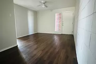 311 E 31st St, Austin, TX 78705 - Photo 12