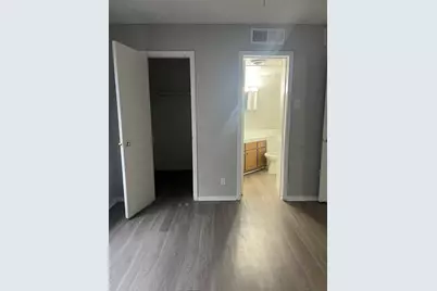 311 E 31st Street #306, Austin, TX 78705 - Photo 14