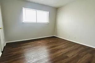 311 E 31st St, Austin, TX 78705 - Photo 22