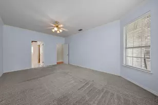 12400 Audane Dr, Austin, TX 78727 - Photo 14