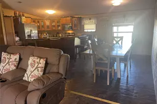 106 Brown Pelican Dr, Del Valle, TX 78617 - Photo 8