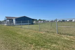 106 Brown Pelican Dr, Del Valle, TX 78617 - Photo 34