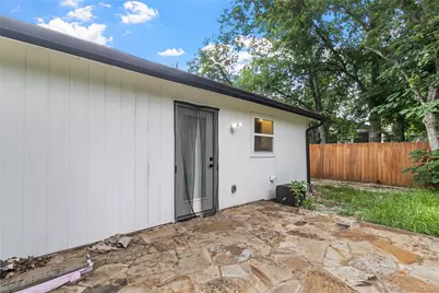 409 Avenue R, Marble Falls, TX 78654 - Photo 24