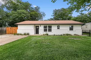 409 Ave R, Marble Falls, TX 78654 - Photo 2