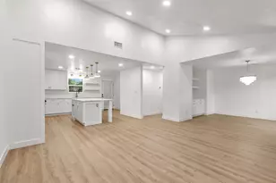 409 Ave R, Marble Falls, TX 78654 - Photo 10