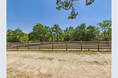 451 High Gabriel E, Leander, TX 78641 - Photo 8