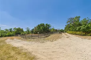 451 High Gabriel E, Leander, TX 78641 - Photo 34