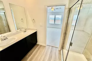 128 Holmby Dr, Hutto, TX 78634 - Photo 4