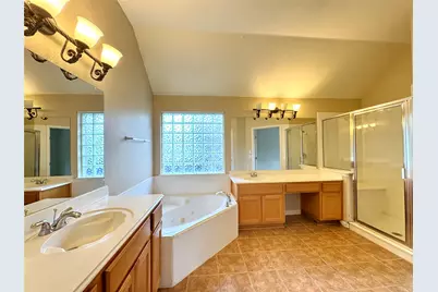 7201 Two Jacks Trail, Round Rock, TX 78681 - Photo 4