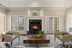 36 Cottondale Rd, The Hills, TX 78738 - Photo 8