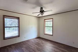 184 Affeld Ln, Smithville, TX 78957 - Photo 16