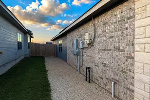 1614 Black Kettle Trl, Temple, TX 76502 - Photo 2
