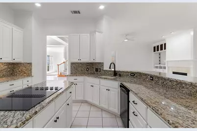 1613 Churchwood Cove, Austin, TX 78746 - Photo 12