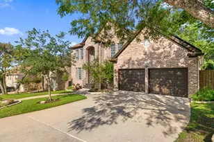 1613 Churchwood Cove, Austin, TX 78746 - Photo 2