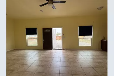 109 Cross Meadow Cove, Hutto, TX 78634 - Photo 4