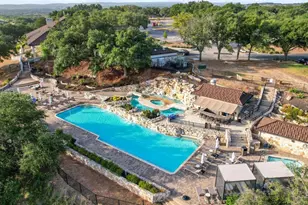 2504 Countryside Cir, Spicewood, TX 78669 - Photo 10