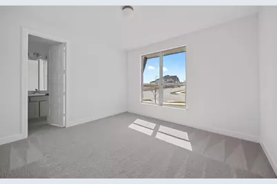 141 Cloverton Crescent, Hutto, TX 78634 - Photo 16