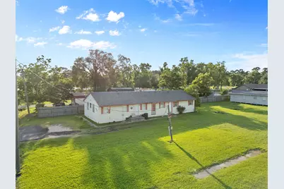 639 E Saint Charles Drive, Crosby, TX 77532 - Photo 2