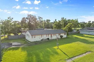 639 E Saint Charles Dr, Crosby, TX 77532 - Photo 2