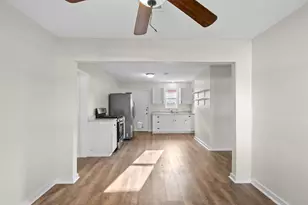 639 E Saint Charles Dr, Crosby, TX 77532 - Photo 16