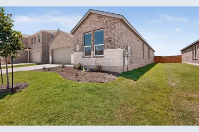 122 Brabham Loop, Hutto, TX 78634 - Photo 2