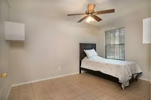 1202 Thorpe Ln, San Marcos, TX 78666 - Photo 12