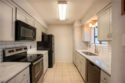 1202 Thorpe Lane #315, San Marcos, TX 78666 - Photo 6