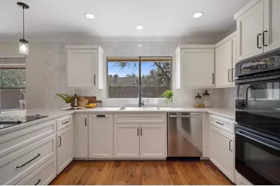 10601 Spicewood Parkway, Austin, TX 78750 - Photo 16