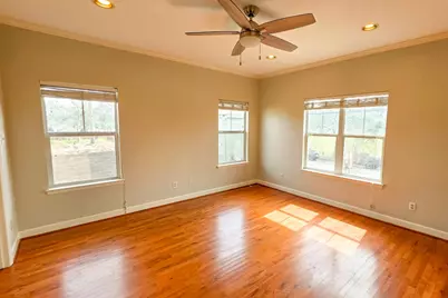 1021 Wakefield Drive, Houston, TX 77018 - Photo 8