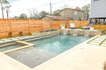 1021 Wakefield Drive, Houston, TX 77018 - Photo 4