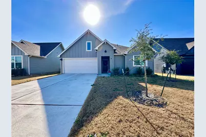 331 N Richland Drive, Lockhart, TX 78644 - Photo 1