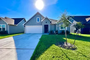 331 N Richland Dr, Lockhart, TX 78644 - Photo 1